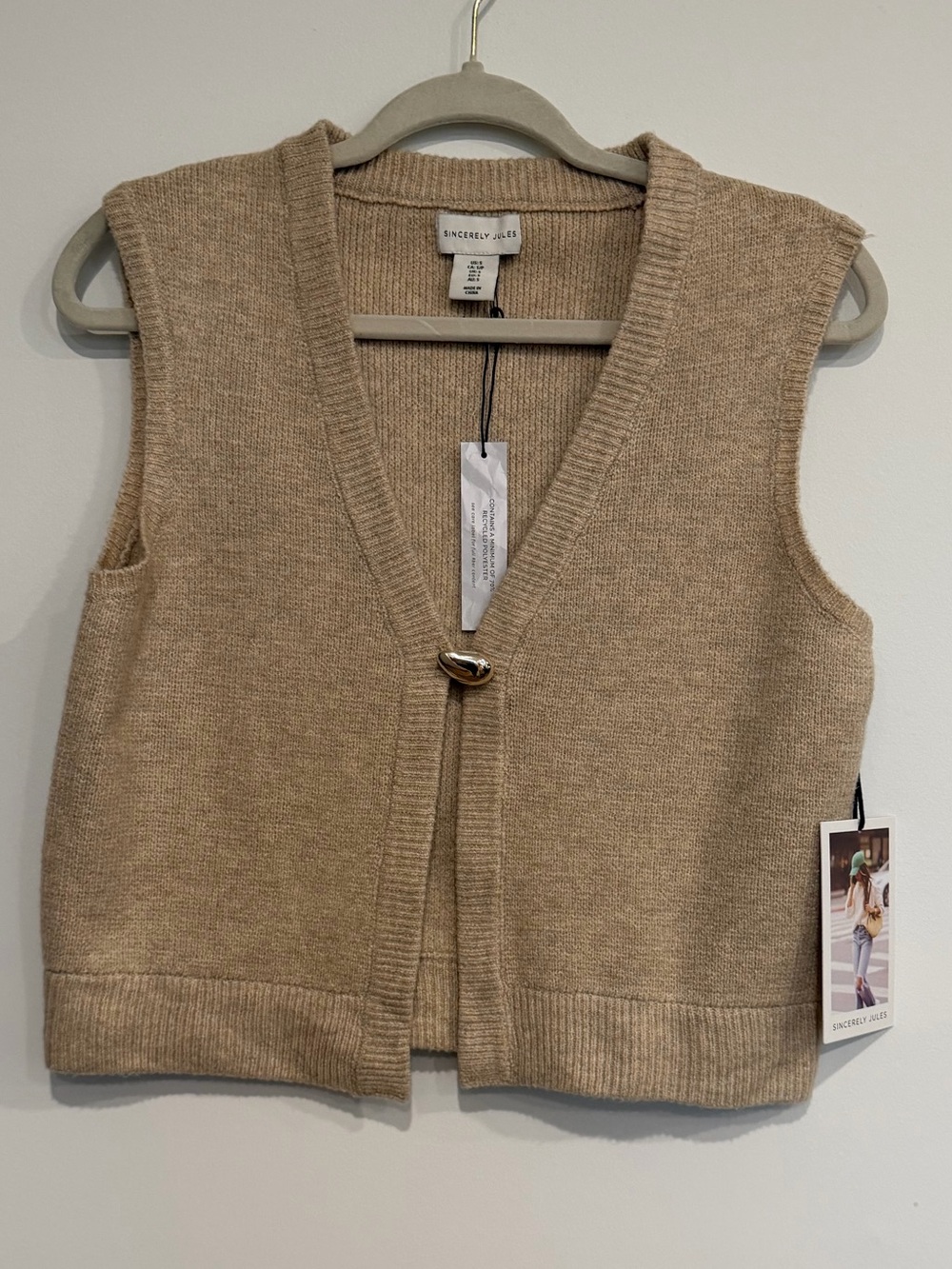 Sincerely Jules Tan Knit Sweater Vest Gold Toggle Size Small NWT